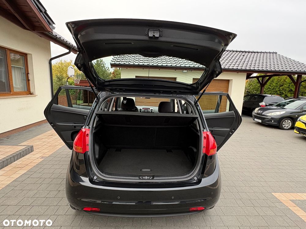 Kia Venga - 26