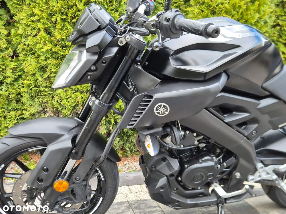Yamaha MT - 19