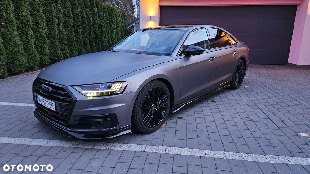 Audi A8 - 4