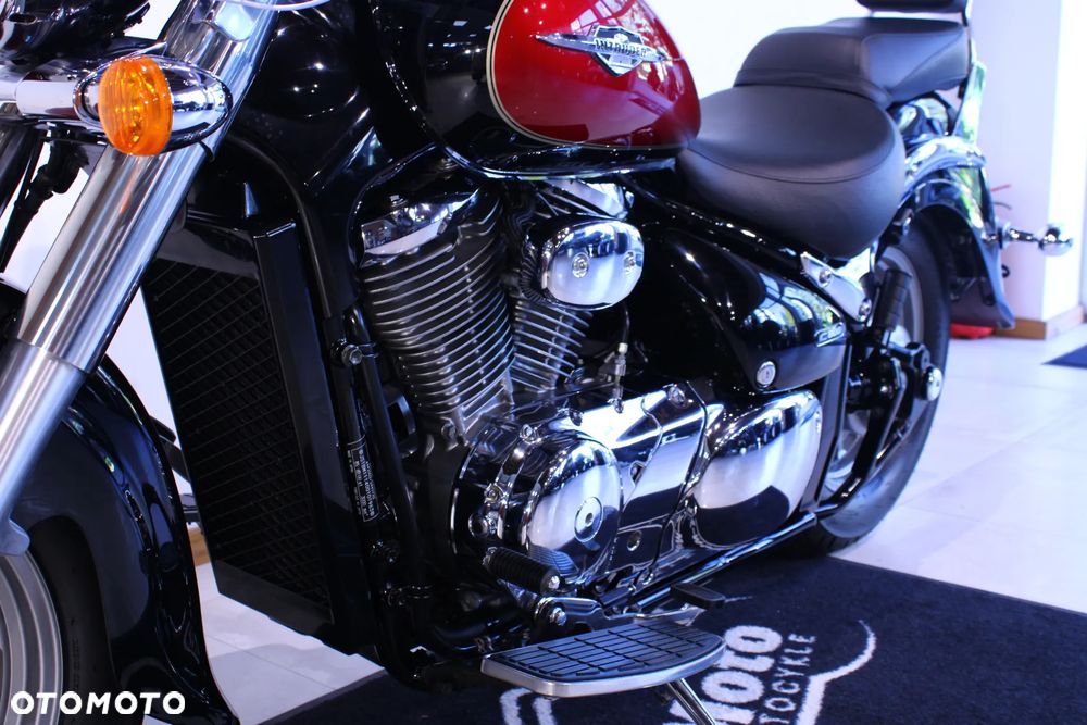Suzuki Intruder - 21