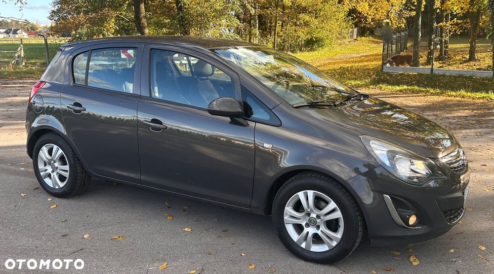 Opel Corsa 1.4 16V Cosmo - 18