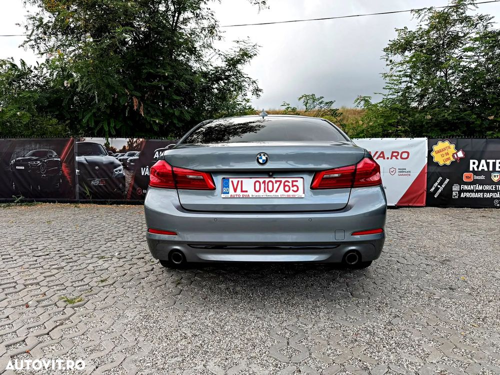 BMW Seria 5 530i Aut. Sport Line - 16