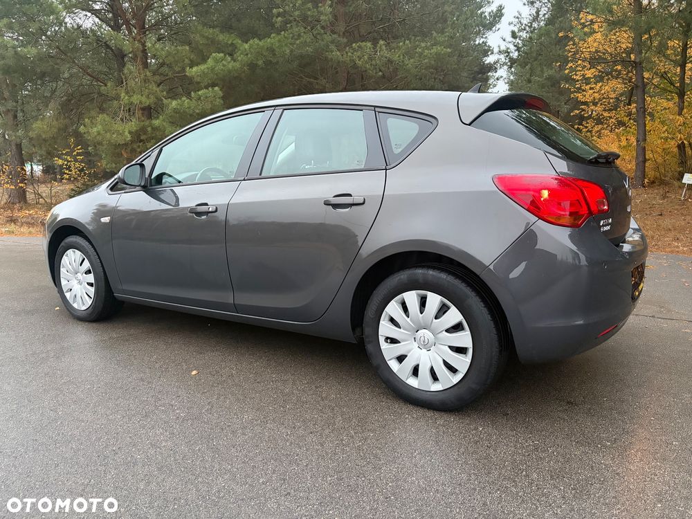 Opel Astra - 12