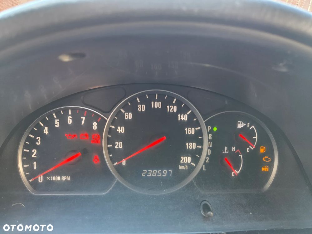 Suzuki Grand Vitara - 38