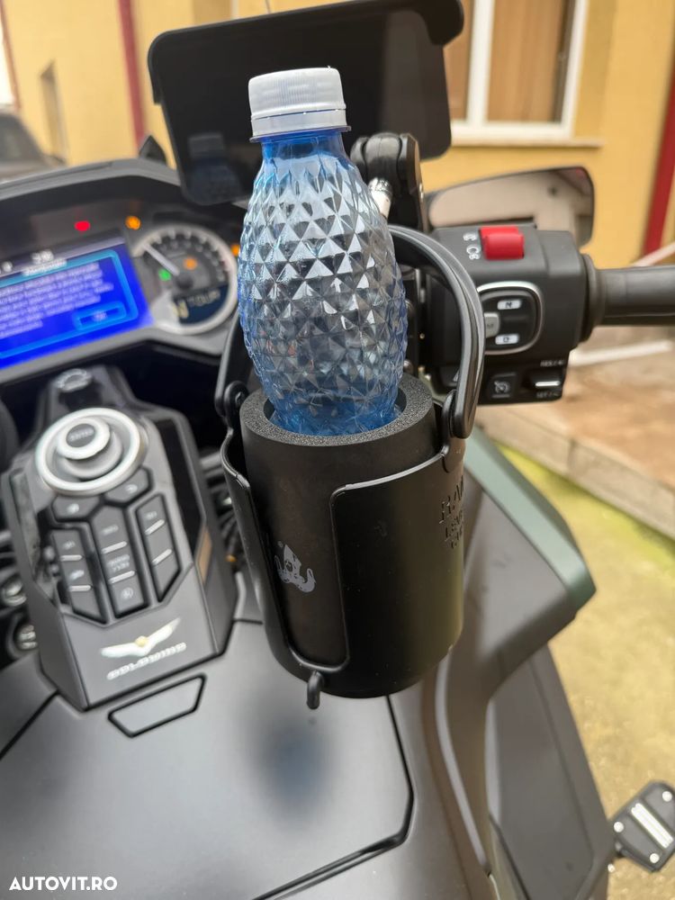 Honda GL 1800 Gold Wing - 18