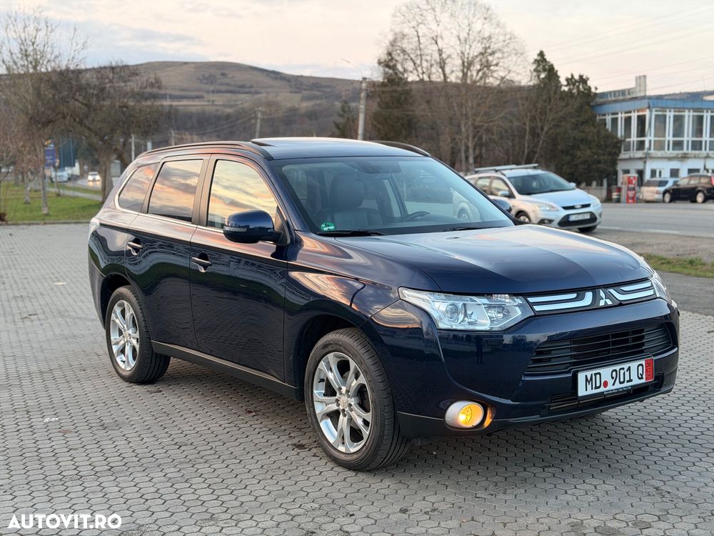 Mitsubishi Outlander 2.2 DI-D 4WD Automatik Edition+ - 2