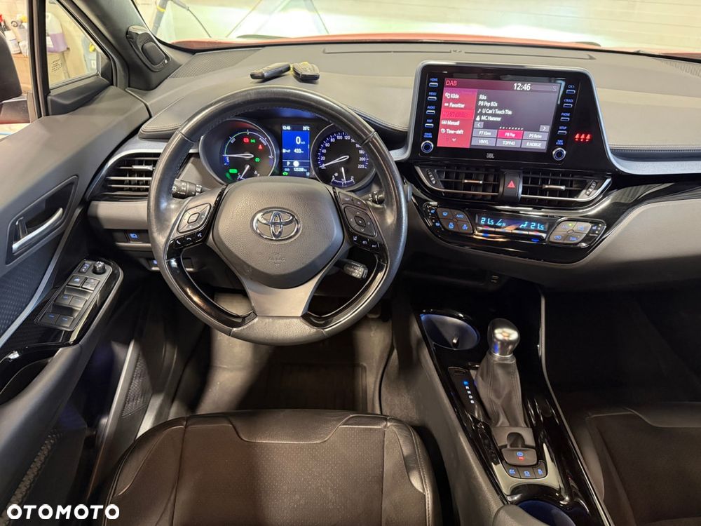 Toyota C-HR Lounge - 10