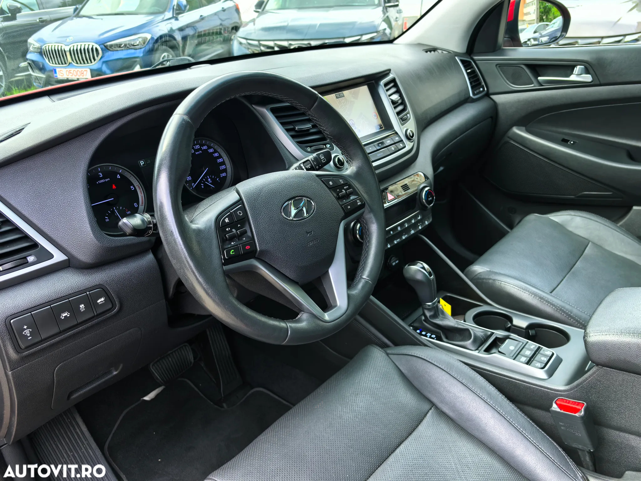 Hyundai Tucson blue 1.7 CRDi 2WD DCT Premium - 14
