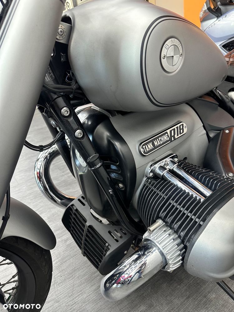 BMW R - 26