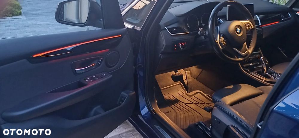 BMW Seria 2 218i - 14