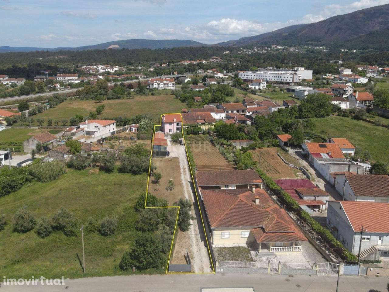 Moradia T4 - C/ excelente espaço exterior - Grande imagem: 3/48