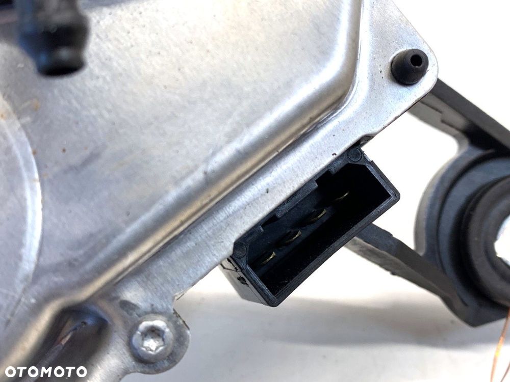 SILNIK WYCIERACZEK TYŁ  AUDI Q5 (8RB) 2008 - 2017 2.0 TDI quattro 125 kW [170 KM] olej napędowy - 3