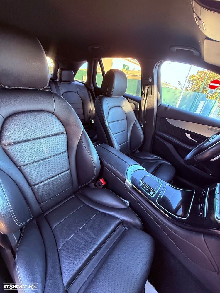 Mercedes-Benz GLC 300 de 4Matic 9G-TRONIC AMG Line - 31