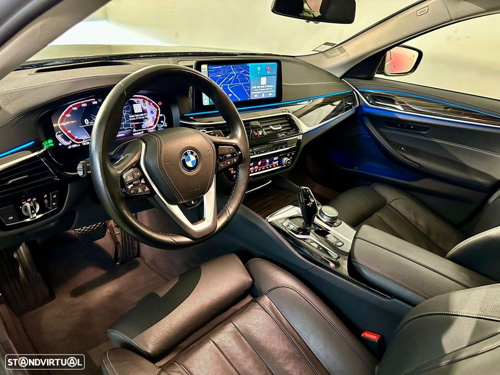 BMW 530 e Line Luxury - 13