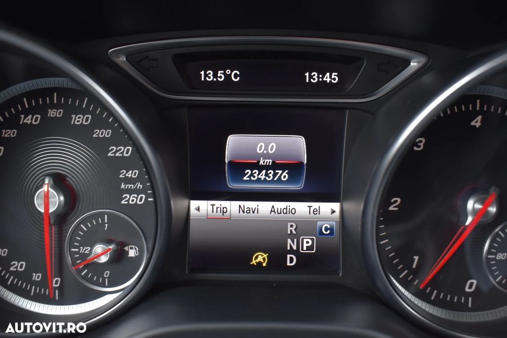 Mercedes-Benz CLA - 25