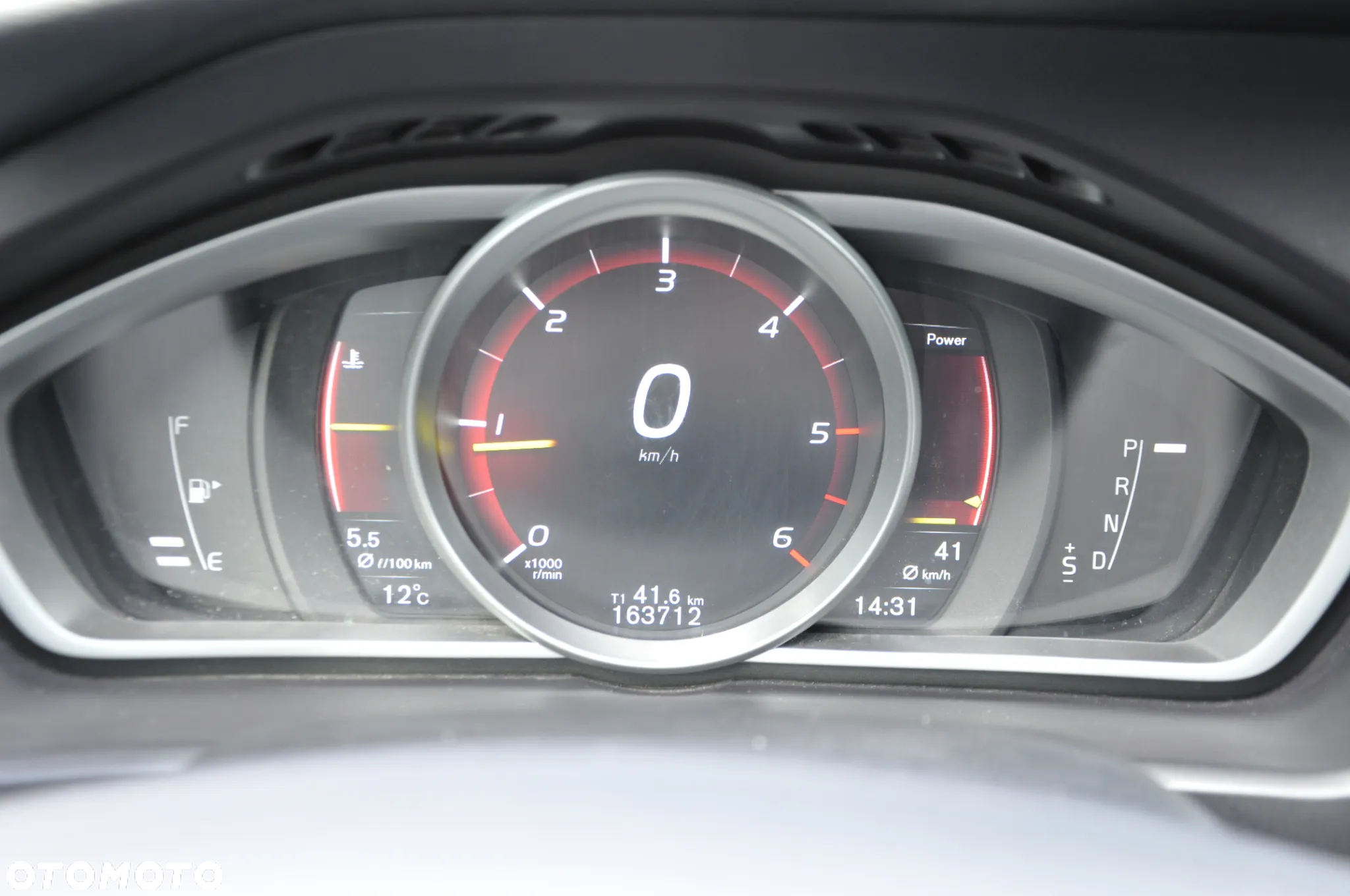 Volvo V40 D2 Drive-E Momentum - 22