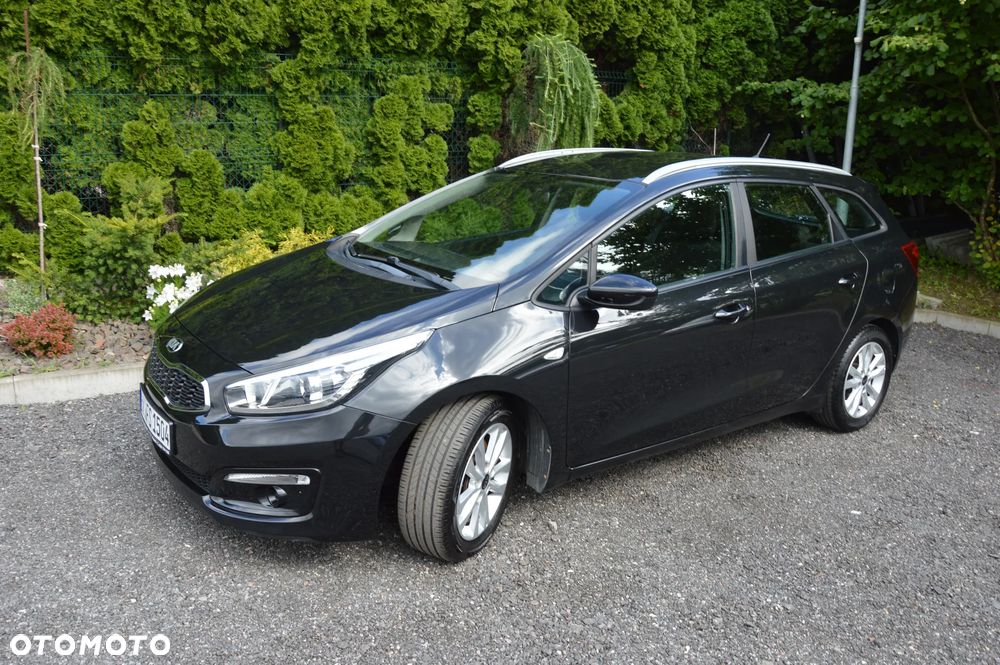 Kia Ceed - 14