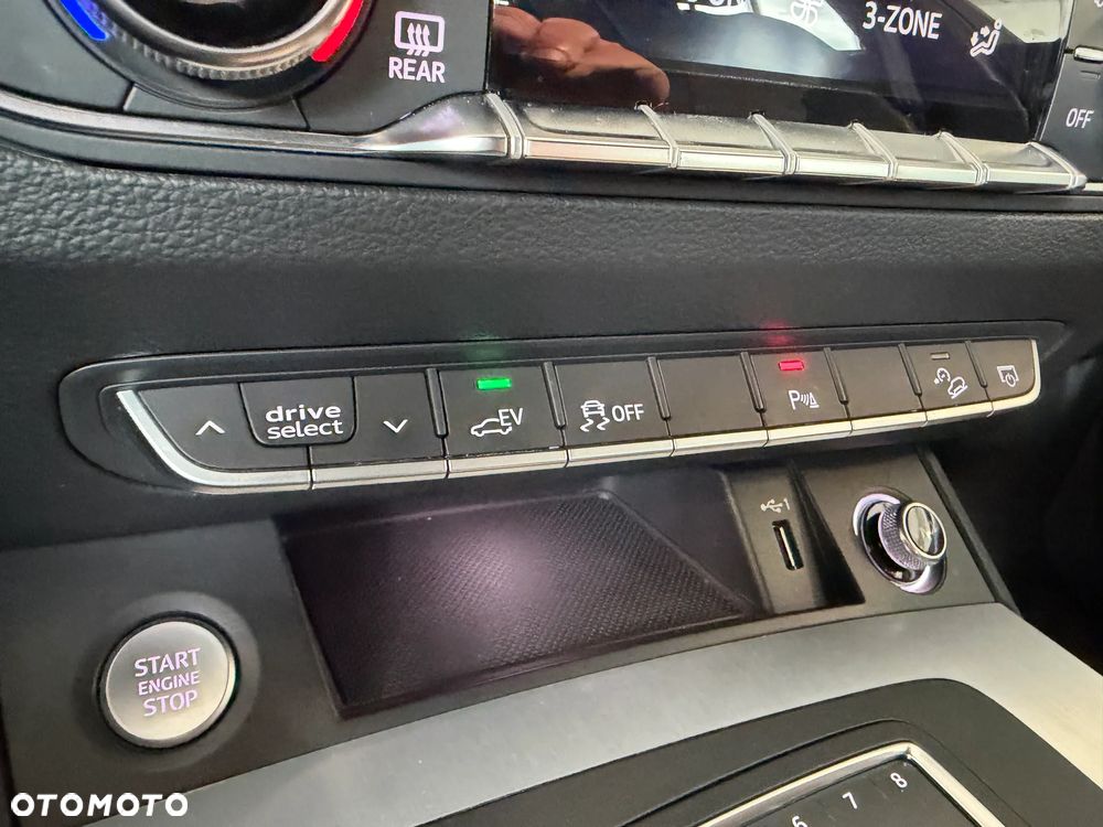 Audi Q5 50 TFSI e Quattro S Line S tronic - 28