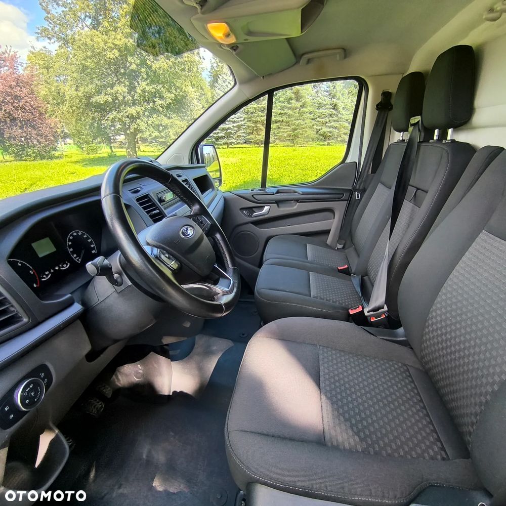 Ford Transit Custom - 12