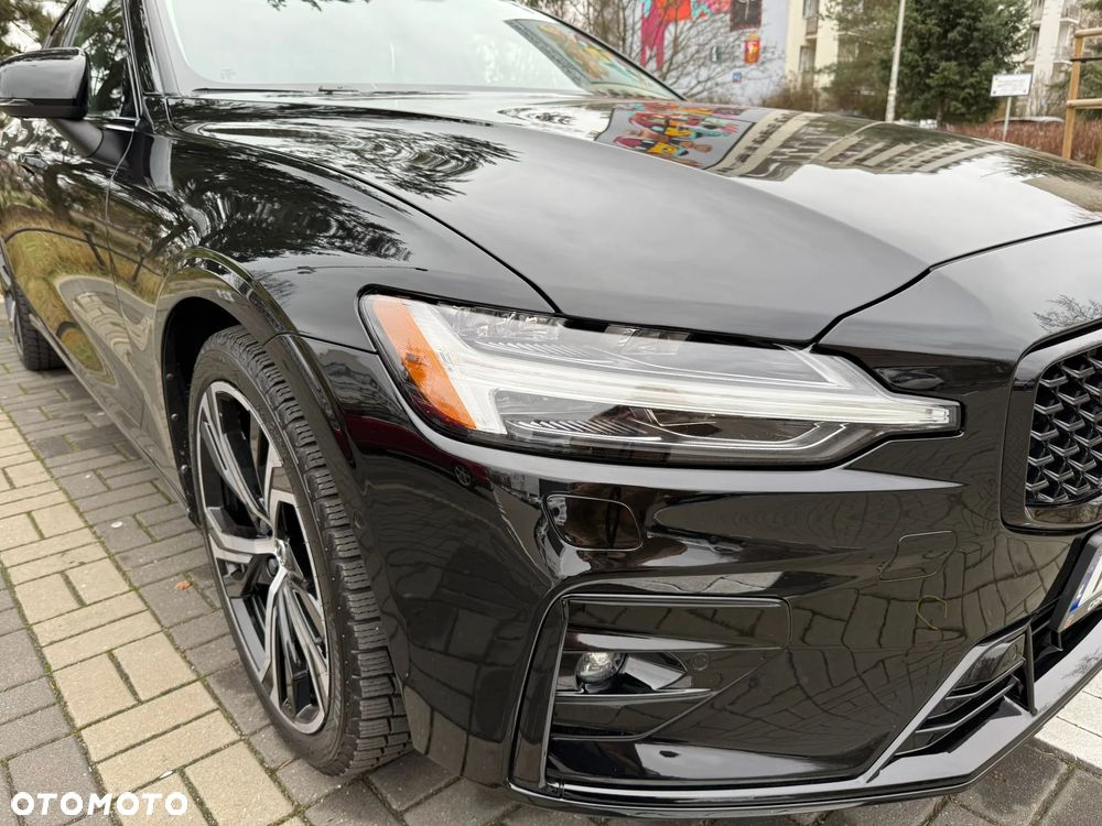 Volvo S60 B5 B AWD Plus Dark - 3