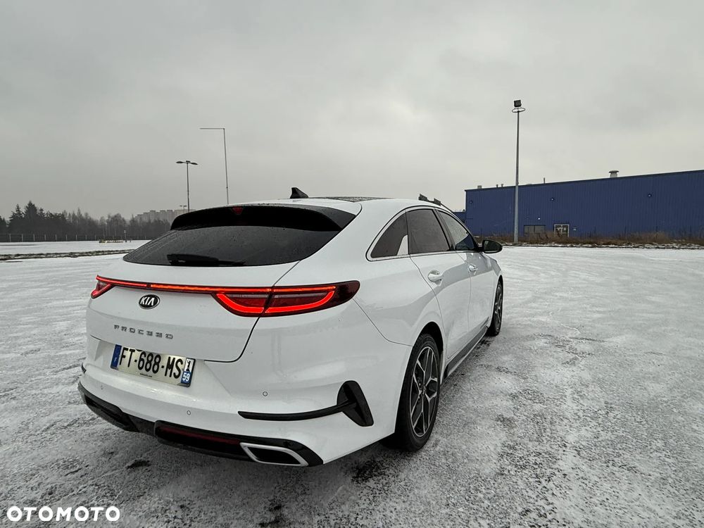 Kia ProCeed 1.6 CRDi GT Line DCT - 10