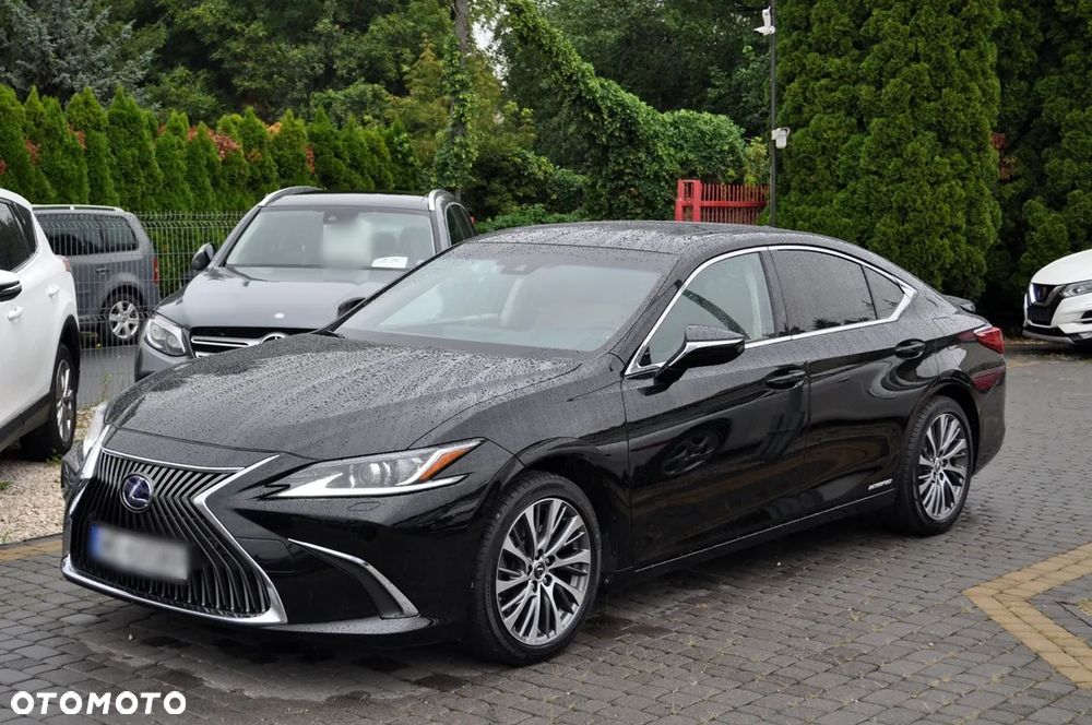 Lexus ES 300h Business Edition + - 3