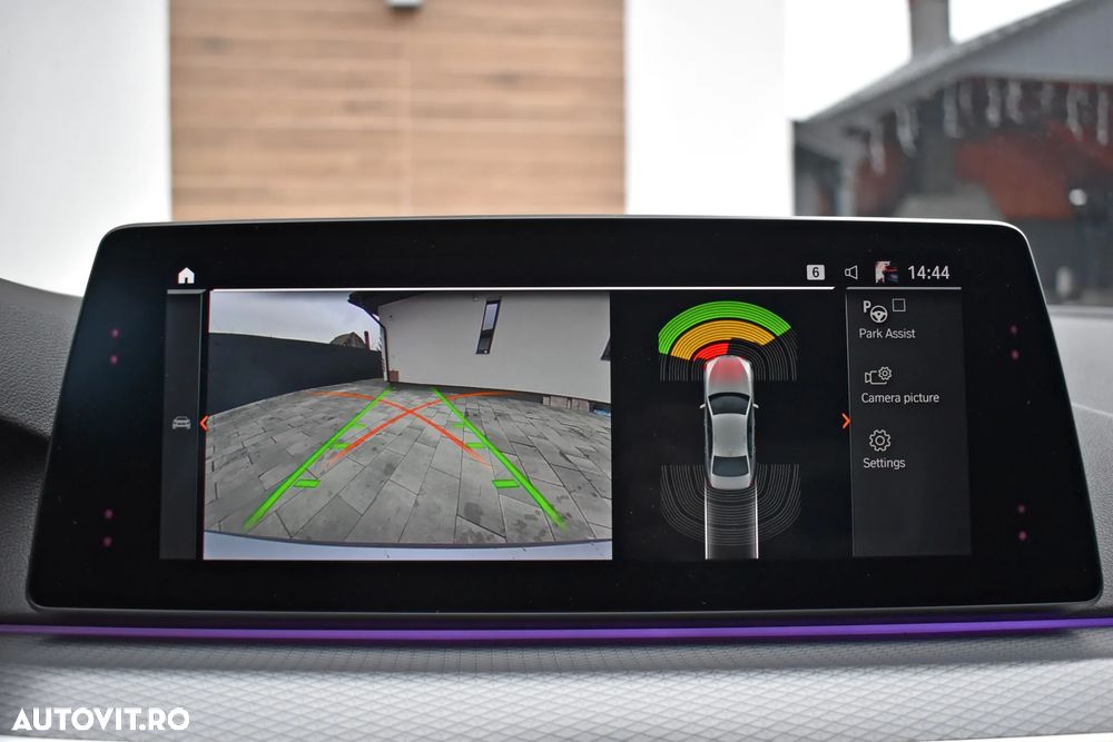 BMW Seria 5 530e xDrive Aut. - 23