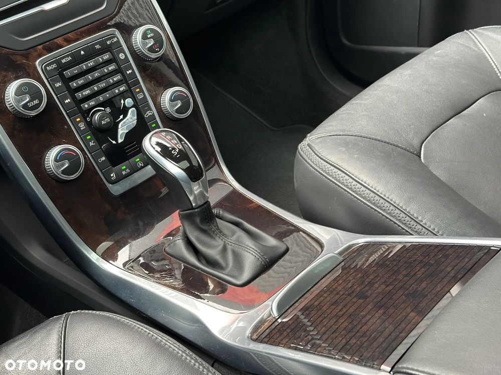 Volvo XC 70 T5 Drive-E Summum - 5