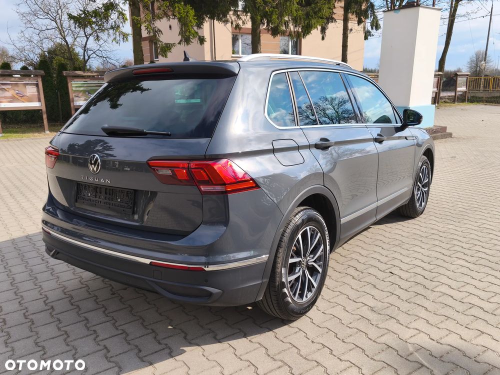 Volkswagen Tiguan - 15