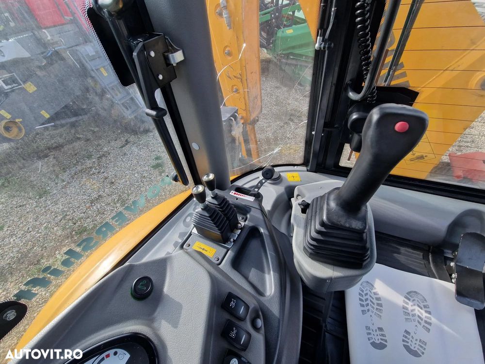 Altul CUKUROVA 888 STAGE V BULDOEXCAVATOR CU ROTI EGALE CUPA MULTIFUNCTIONALA FRUCI - 32