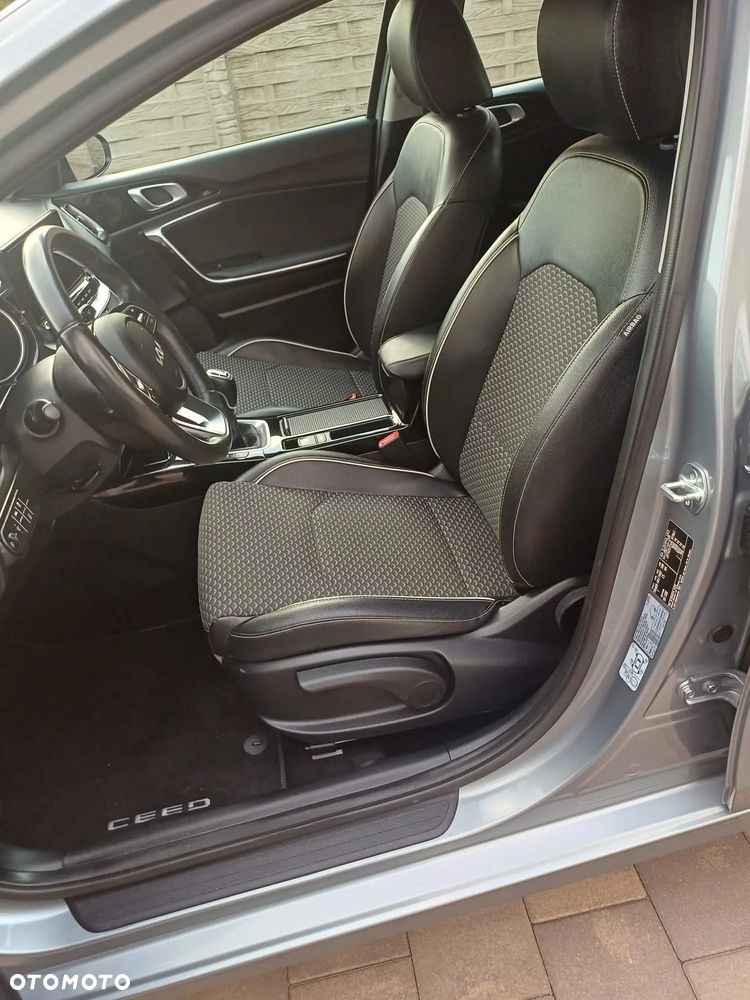 Kia Ceed 1.0 T-GDI 120 OPF Edition 7 - 17