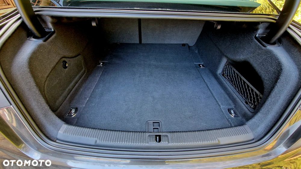 Audi A6 - 30