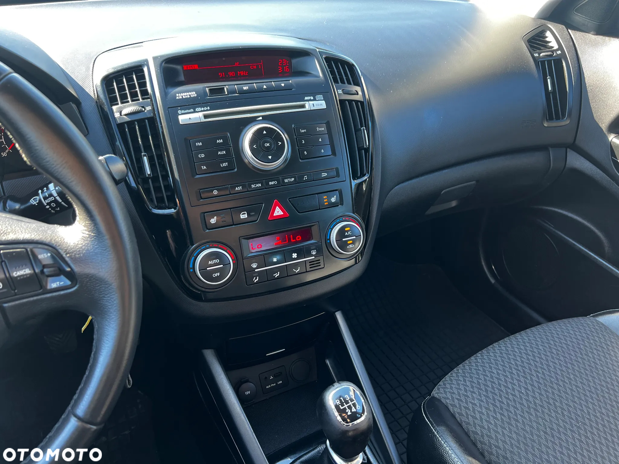 Kia Ceed Cee'd 1.6 CRDi Business Line - 8