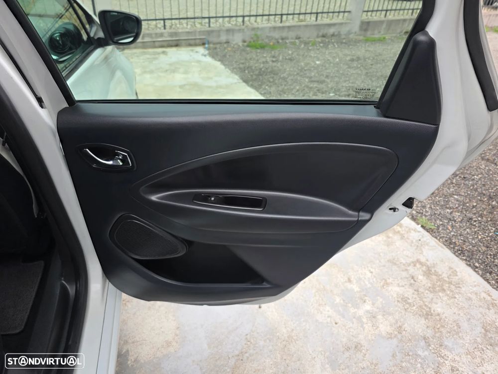 Renault Zoe (c/ Bateria) Limited 40 - 27