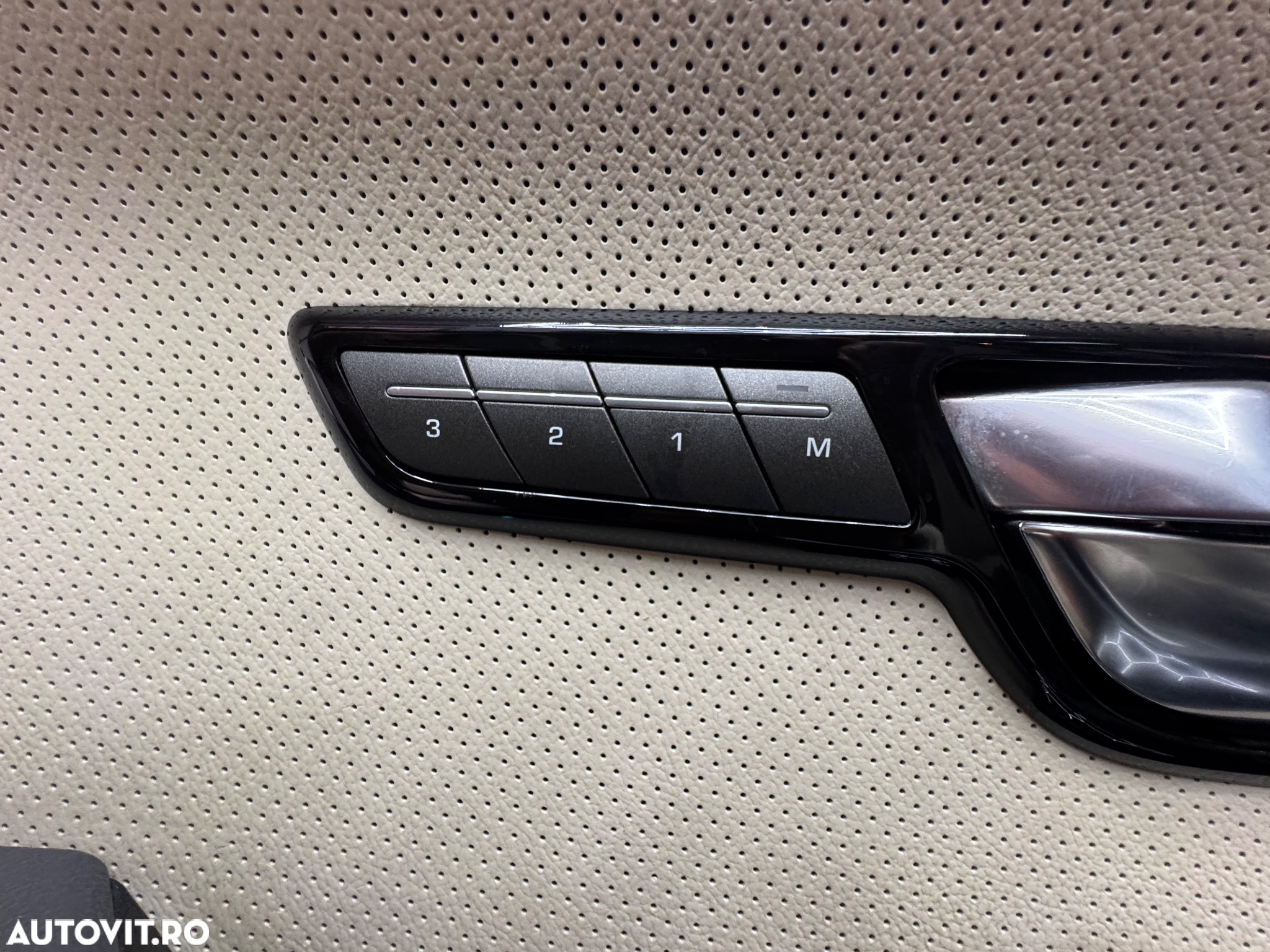 Land Rover Range Rover Evoque - 15