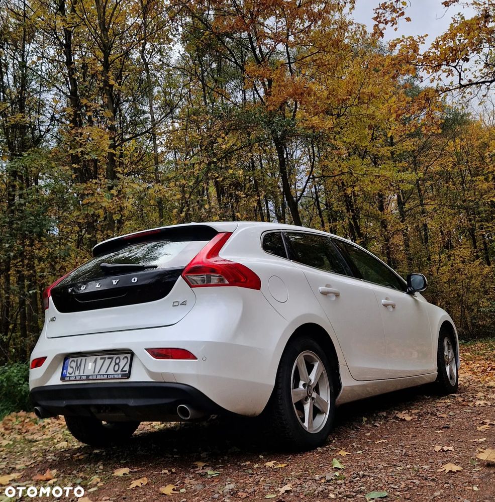 Volvo V40 D4 Drive-E Momentum - 6