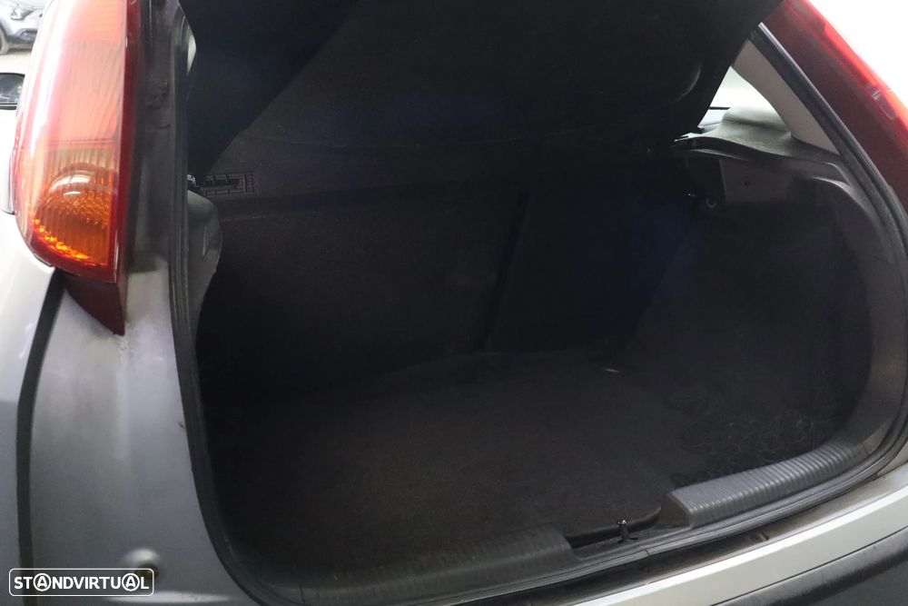 Ford Focus - 19