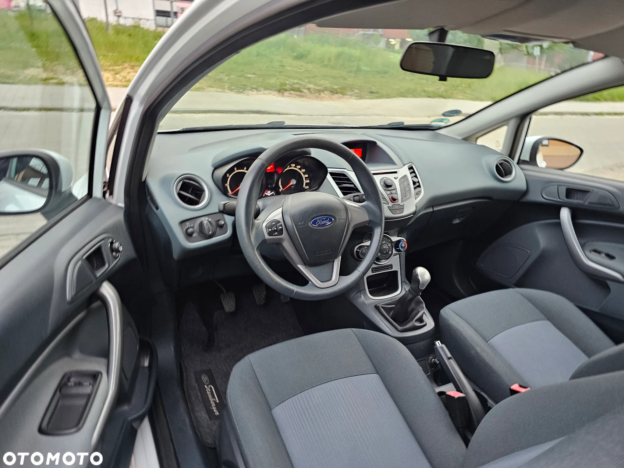 Ford Fiesta 1.25 Trend Edition - 12