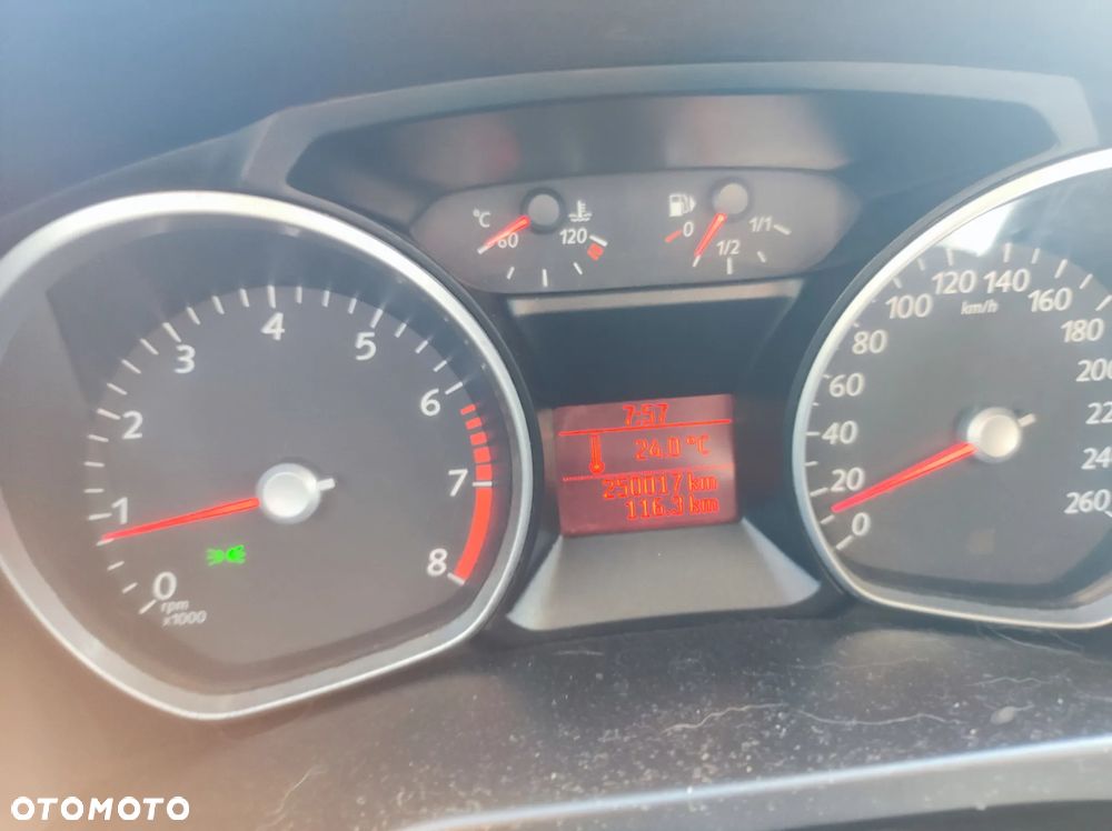 Ford Mondeo 2.5 Titanium - 9