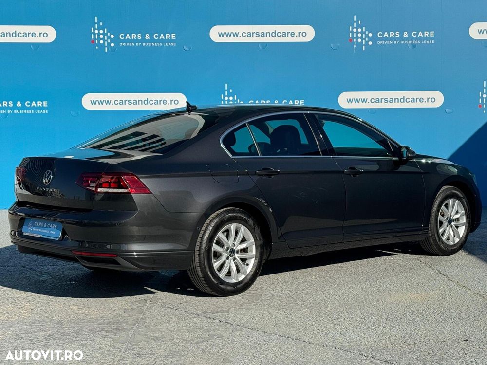 Volkswagen Passat - 4