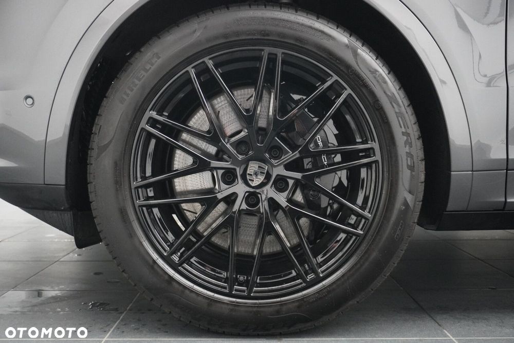 Porsche Cayenne - 10