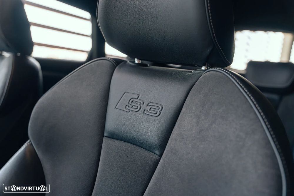 Audi S3 S tronic - 18