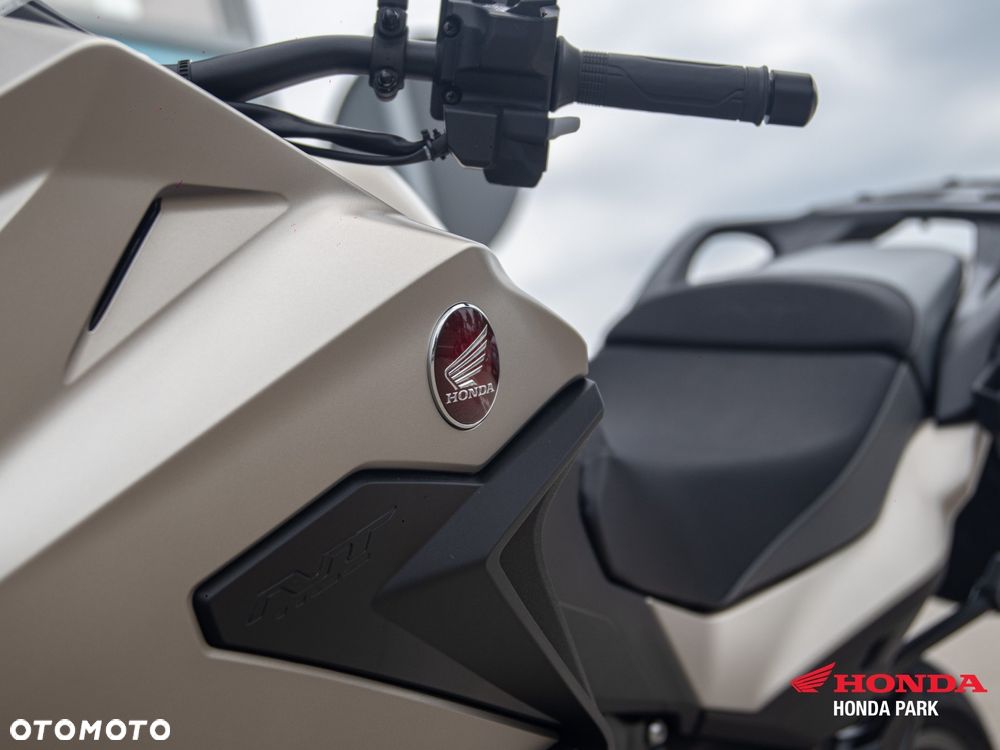 Honda NT - 9