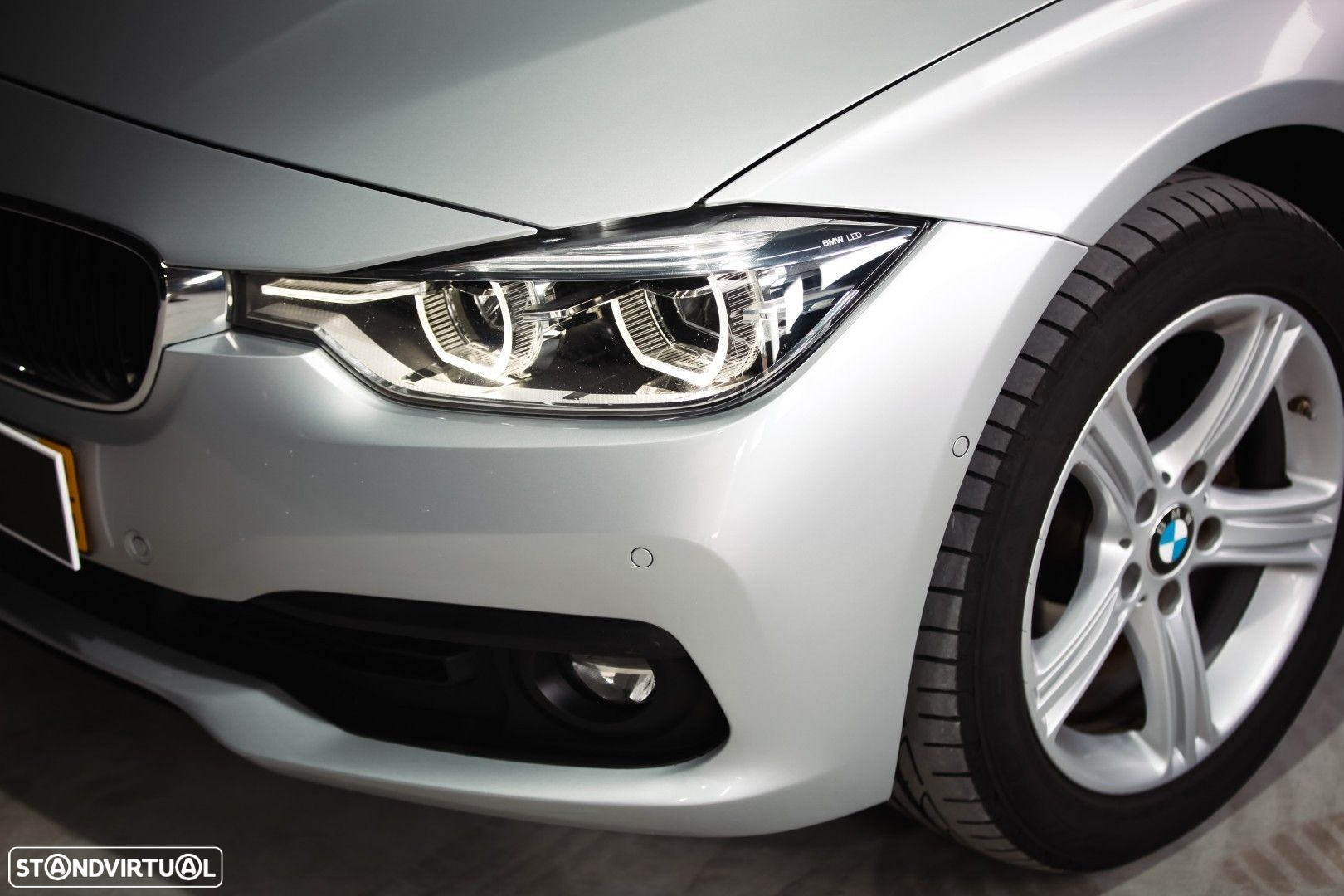 BMW 320 d Touring xDrive Auto - 20