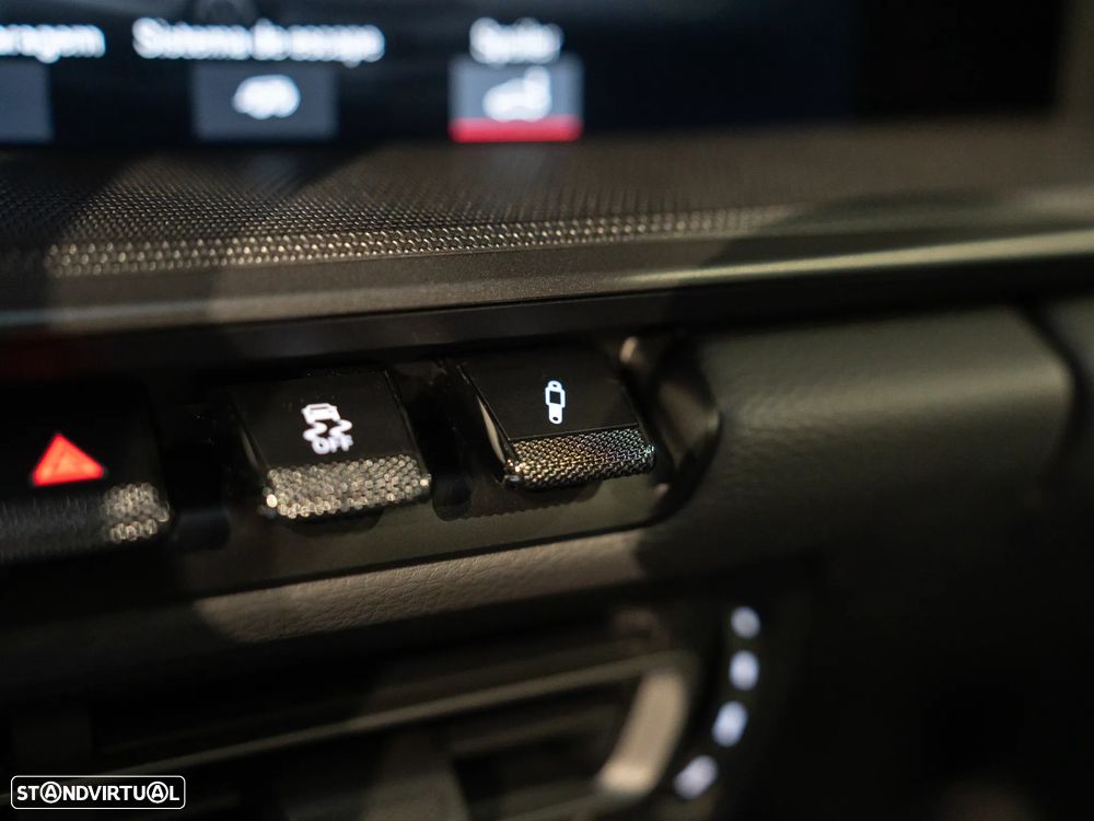 Porsche 911 (992) Carrera 4 PDK - 24