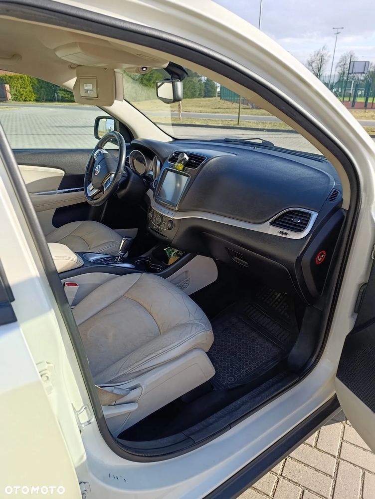 Fiat Freemont 2.0 Multijet Lounge AWD - 3