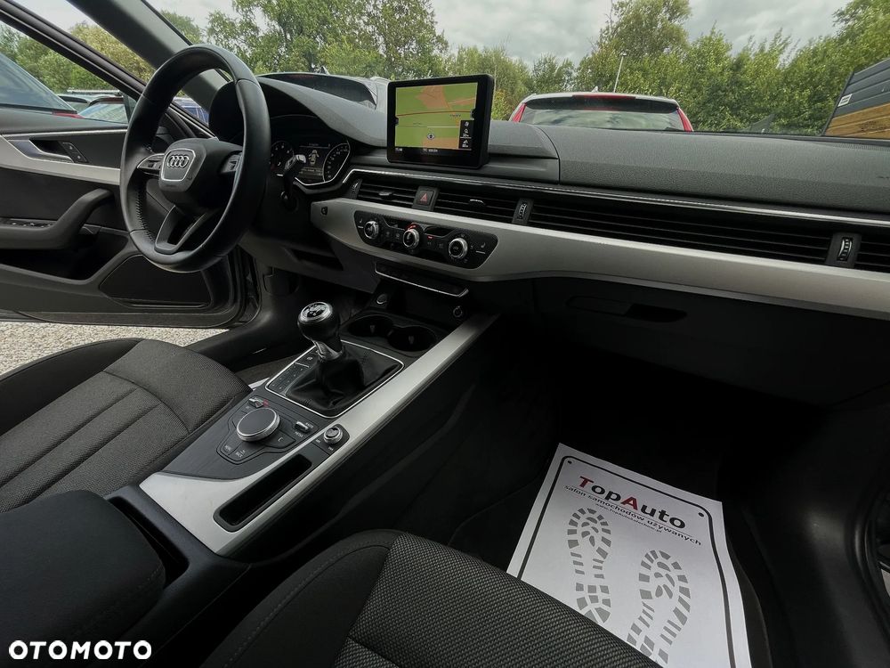 Audi A4 Avant 2.0 TFSI ultra Sport - 17