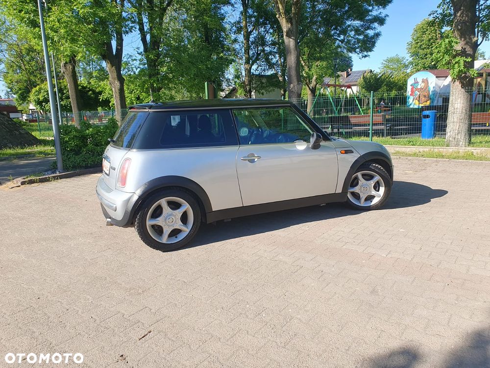MINI Cooper Seven - 34