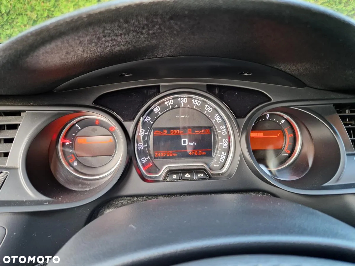Citroën C5 2.0 HDi Exclusive - 24