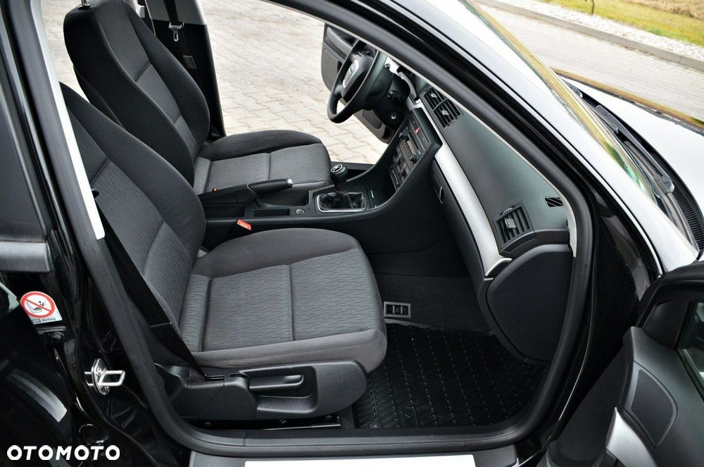 Audi A4 Limousine - 16